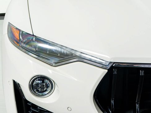 Used 2022 Maserati Levante Modena image 40