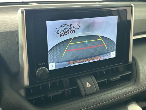 Used 2024 Toyota RAV4 XLE FWD image 18