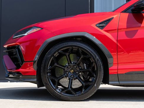 Used 2024 Lamborghini Urus Performante AWD/4WD image 11