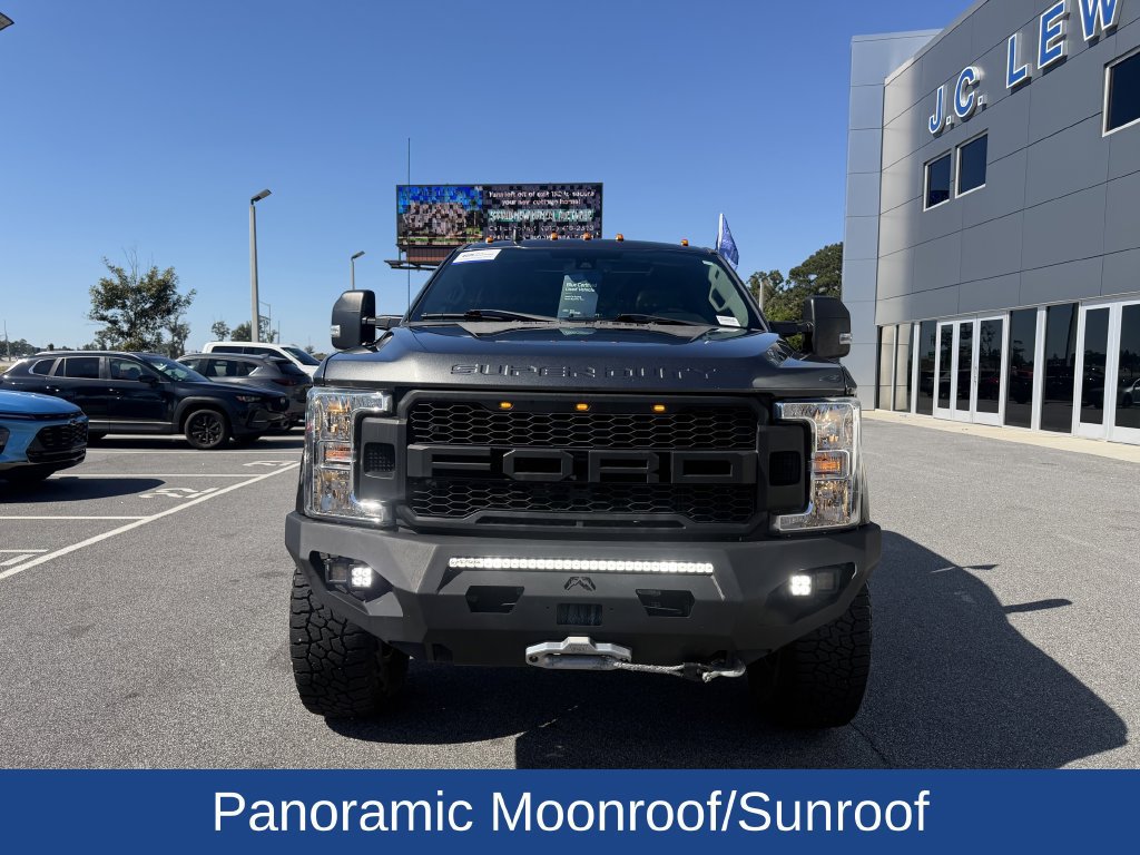 Used 2019 Ford F250 Lariat w/ Lariat Ultimate Package AWD/4WD image 2