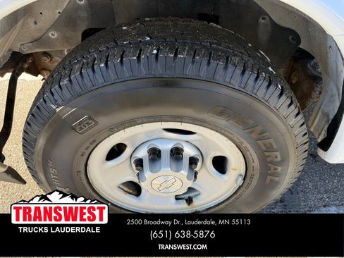 Used 2017 Chevrolet Express 3500 image 18