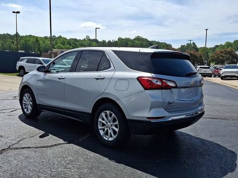 Used 2018 Chevrolet Equinox LT FWD image 4