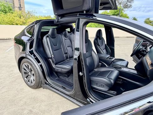 Used 2018 Tesla Model X 75D AWD/4WD image 39