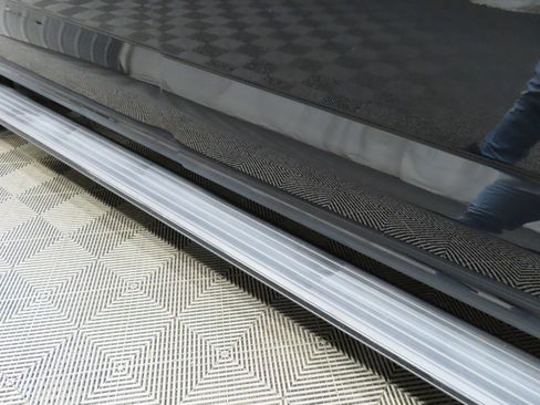 Used 2024 Ford F150 Platinum w/ FX4 Off-Road Package image 53