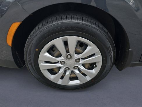 Used 2022 Kia Soul LX image 25