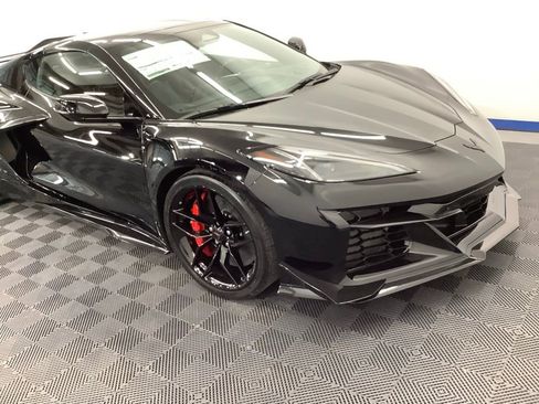 New 2026 Chevrolet Corvette Z06 w/ Z07 Performance Package RWD image 17