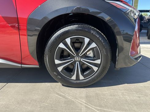 Used 2024 Toyota bZ4X XLE w/ Weather Package image 8