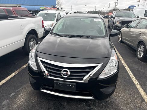 Used 2019 Nissan Versa S image 30
