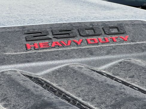 New 2026 RAM 2500 Laramie AWD/4WD image 25
