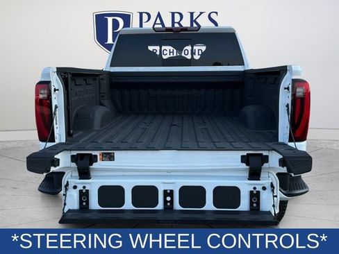 Used 2024 GMC Sierra 2500 Denali w/ Denali Reserve Package AWD/4WD image 19