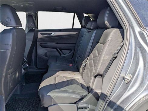 New 2025 Volkswagen Atlas Cross Sport SE image 16
