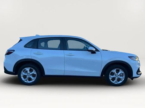 Used 2024 Honda HR-V LX image 2