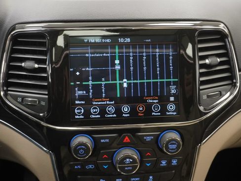 Used 2021 Jeep Grand Cherokee Limited AWD/4WD image 32