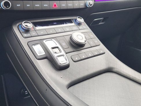 Used 2025 Hyundai Palisade Limited image 19