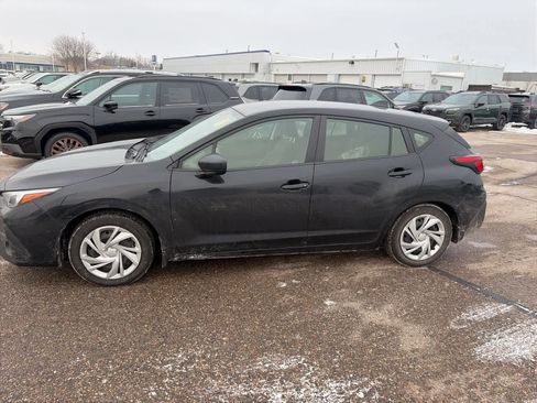 Used 2024 Subaru Impreza 2.0i image 2