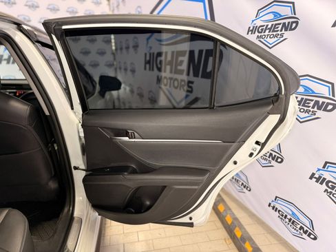 Used 2018 Toyota Camry XSE image 20