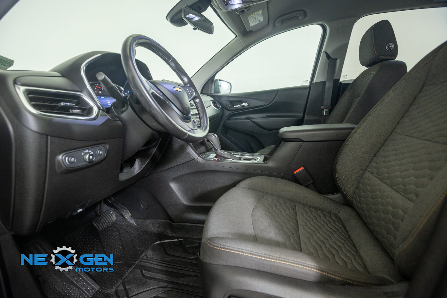 Used 2020 Chevrolet Equinox LT AWD/4WD image 13