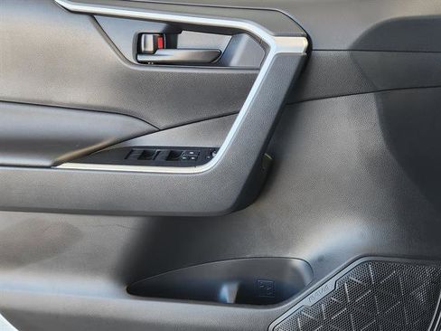 Used 2025 Toyota RAV4 LE image 17