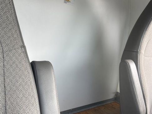 Used 2021 Chevrolet Express 3500 w/ Power Convenience Package image 17