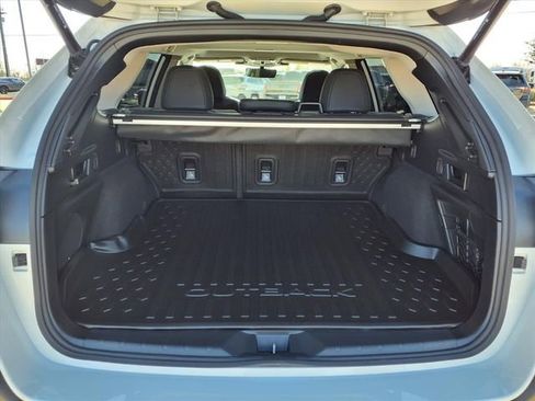 Certified 2025 Subaru Outback Onyx Edition image 20