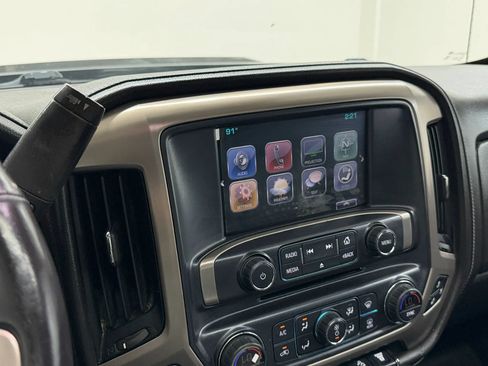 Used 2018 GMC Sierra 2500 Denali w/ Duramax Plus Package AWD/4WD image 68