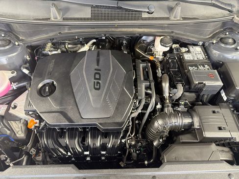 Used 2024 Kia Sportage EX FWD image 32