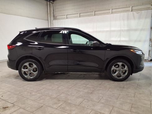 Used 2025 Ford Escape ST-Line AWD/4WD image 10