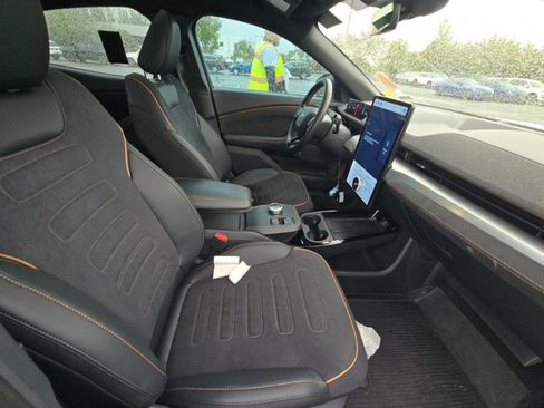 Used 2023 Ford Mustang Mach-E GT image 8