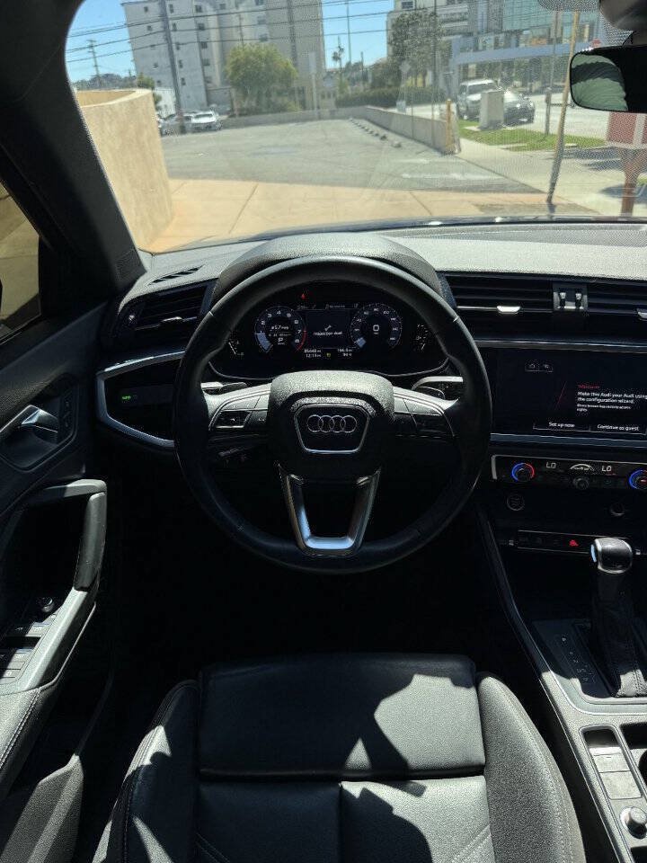 Used 2022 Audi Q3 2.0T Premium w/ Black Optic Sport Package AWD/4WD image 22