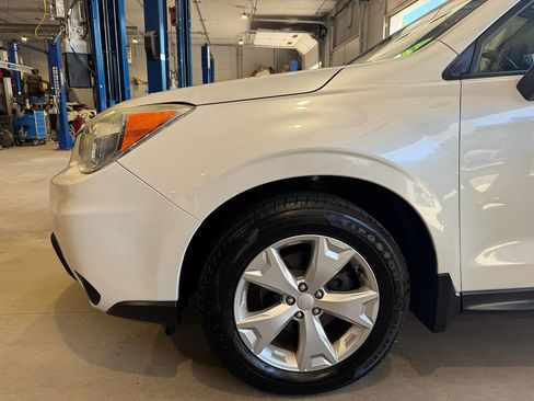 Used 2014 Subaru Forester 2.5i Premium w/ All-Weather Package AWD/4WD image 16