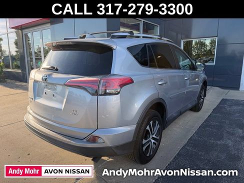 Used 2016 Toyota RAV4 LE AWD/4WD image 4