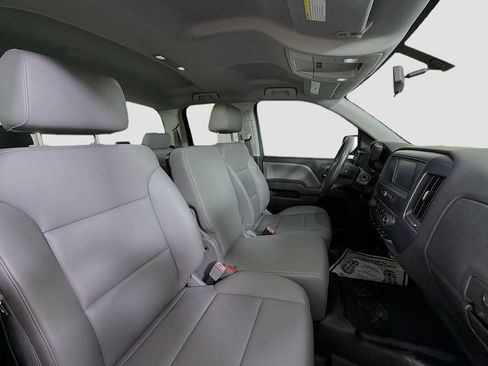 Used 2018 Chevrolet Silverado 1500 W/T w/ Trailering Package image 27