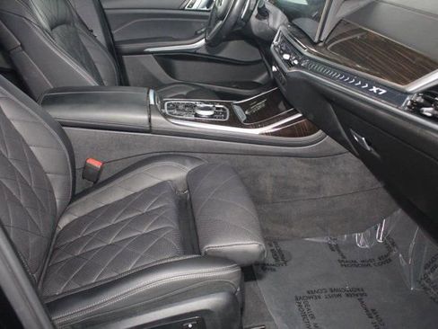 Certified 2024 BMW X7 xDrive40i w/ Executive Package image 28