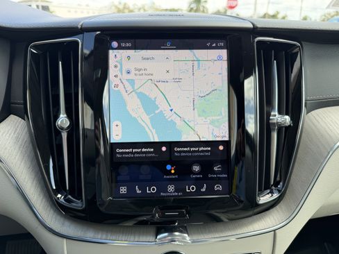 Certified 2023 Volvo XC60 B5 Ultimate image 22