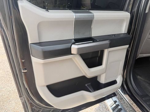 Used 2020 Ford F350 XLT w/ XLT Premium Package AWD/4WD image 33
