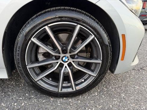Used 2019 BMW 330i xDrive Sedan w/ Driving Assistance Package image 11