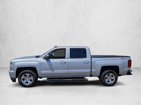 Used 2018 Chevrolet Silverado 1500 LT w/ All Star Edition AWD/4WD image 9
