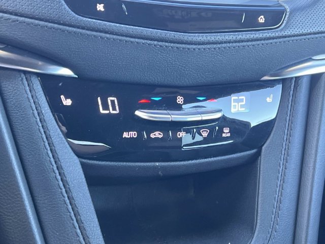 Certified 2024 Cadillac XT5 Luxury w/ LPO, Floor Liner Package AWD/4WD image 23