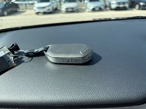 Used 2026 Kia Carnival FWD image 21