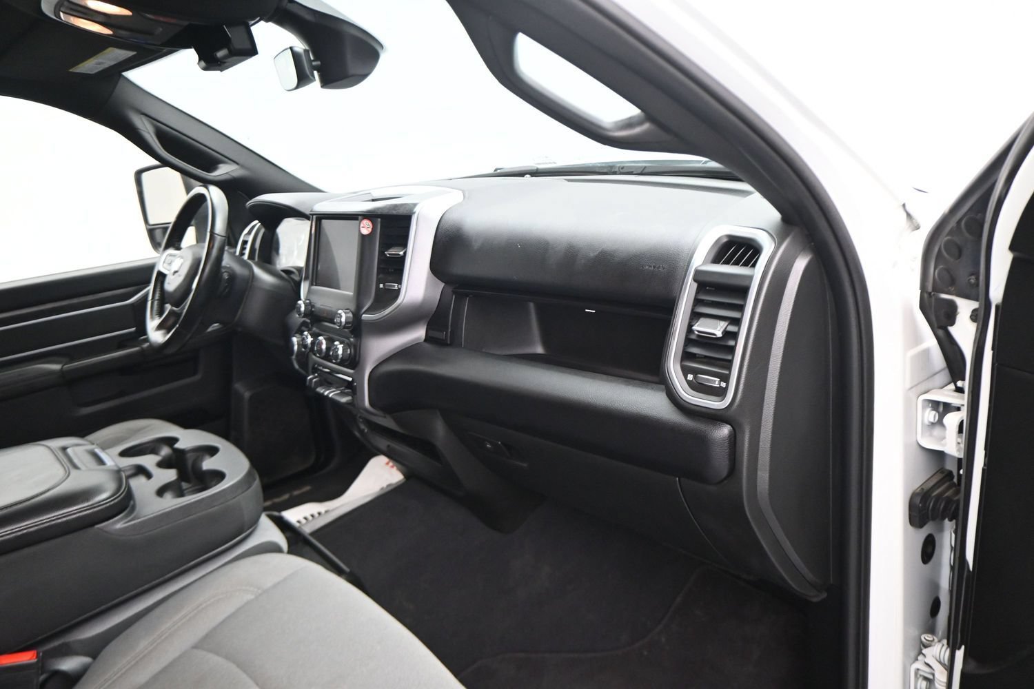 Used 2024 RAM 2500 Big Horn AWD/4WD image 20