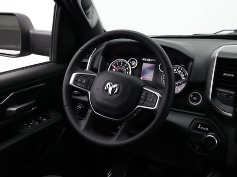 Used 2025 RAM 1500 Big Horn RWD image 33