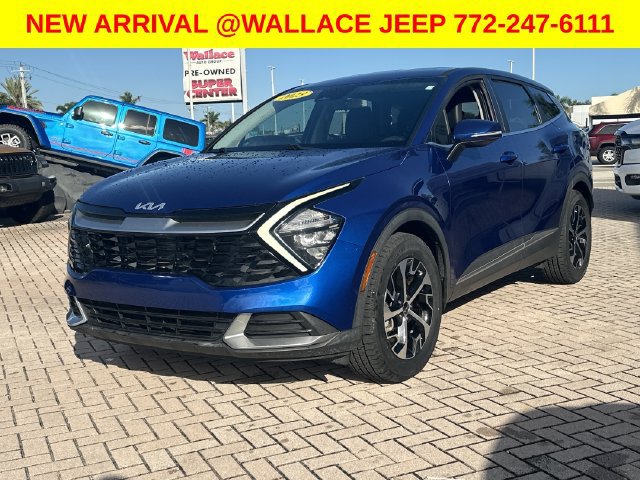 Used 2023 Kia Sportage EX FWD image 3