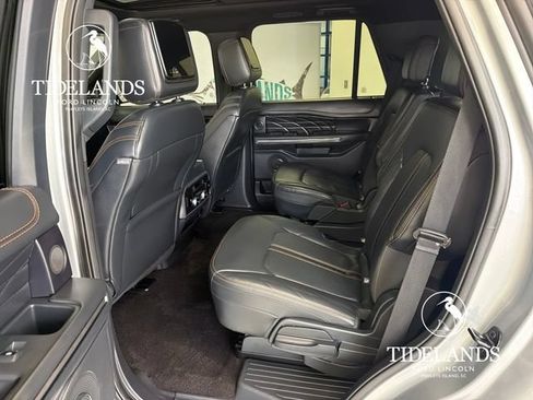 Certified 2023 Ford Expedition Platinum AWD/4WD image 30