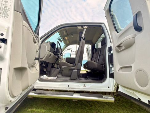 Used 2012 Chevrolet Silverado 2500 W/T AWD/4WD image 15