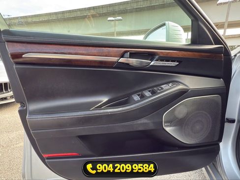 Used 2017 Genesis G90 5.0 Ultimate AWD/4WD image 21