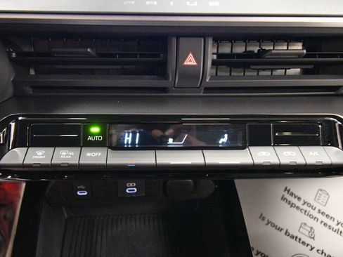 Certified 2024 Toyota Prius LE image 15