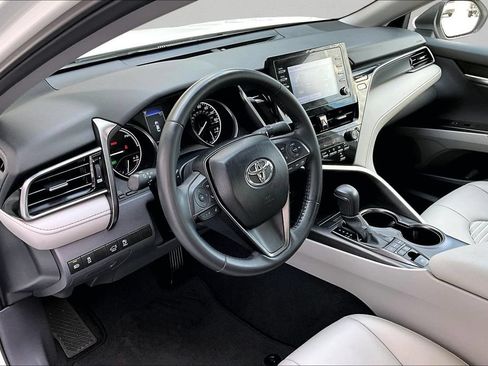 Certified 2024 Toyota Camry SE FWD image 19