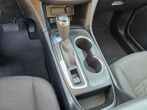 Used 2021 Chevrolet Equinox LT image 31