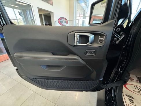 New 2025 Jeep Wrangler Unlimited Rubicon 392 image 14