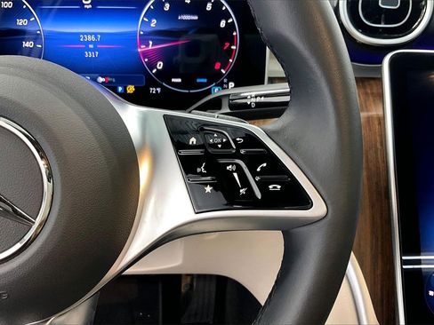 Used 2025 Mercedes-Benz C 300 Sedan image 24